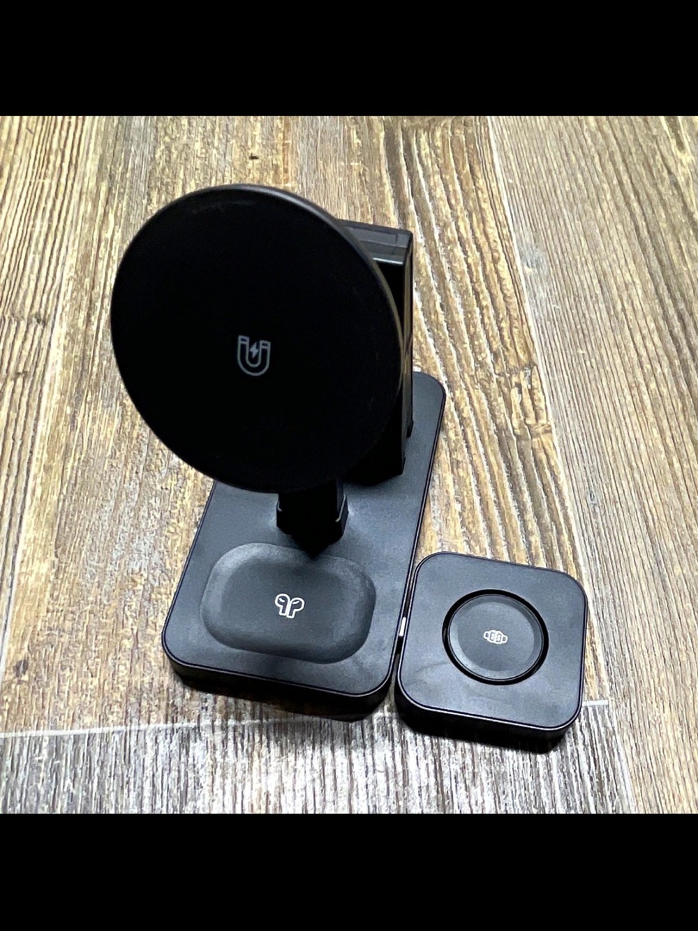 4-in-1 Black Wireless Charging Stand with 2 Magnetic Pads for Apple Devices